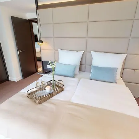 Apartment White Pearl 1.01